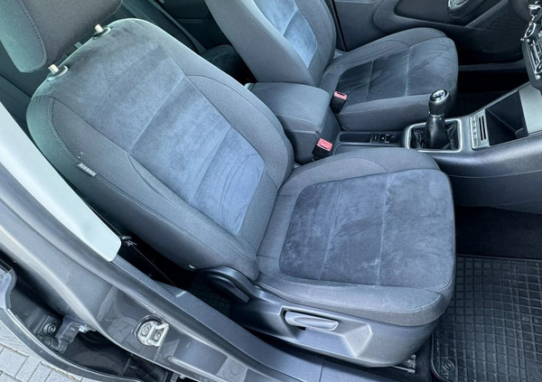 Volkswagen Tiguan cena 52900 przebieg: 195000, rok produkcji 2012 z Puławy małe 379